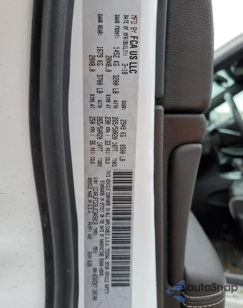 2018 Jeep Grand Cherokee Overland z USA, uszkodzony, nr VIN 1C4RJFCG9JC345012